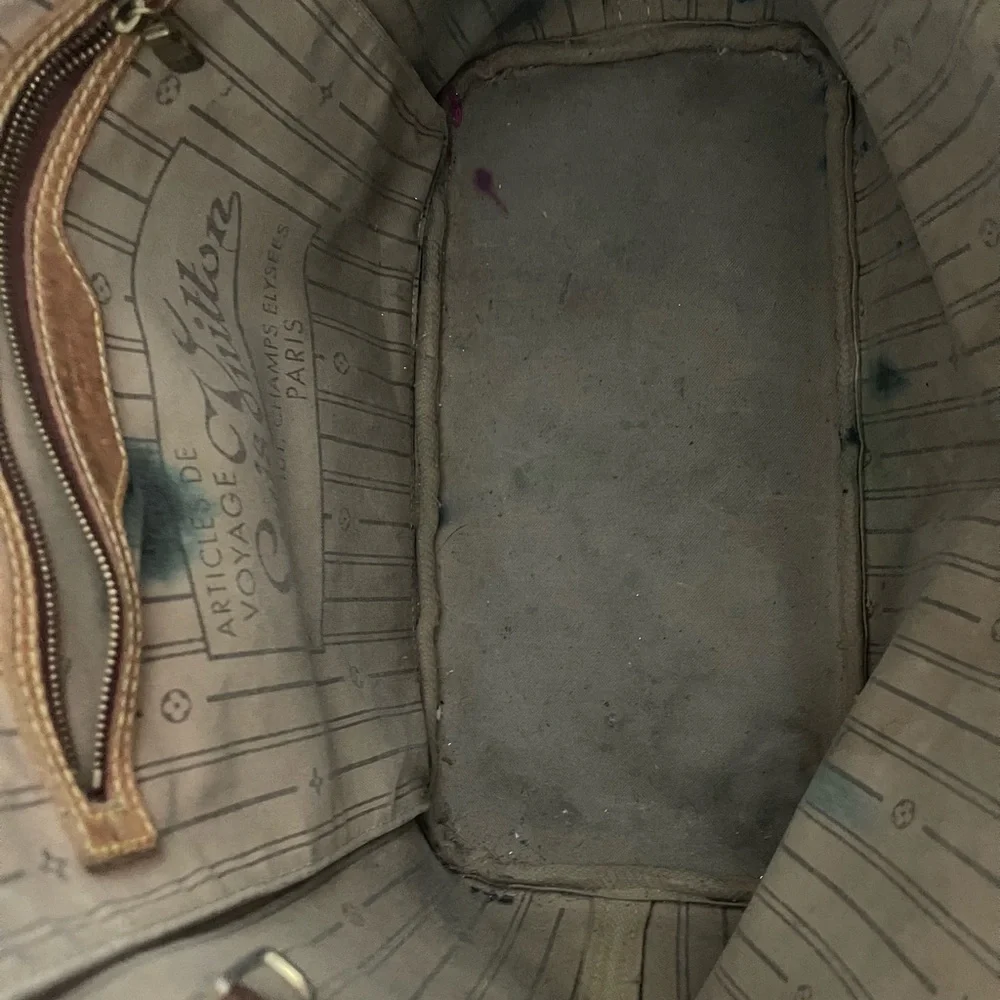 Louis Vuitton Neverfull MM - Picture 7 of 7